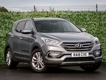Used Hyundai Santa Fe 2018 for sale - 76471779: Photo