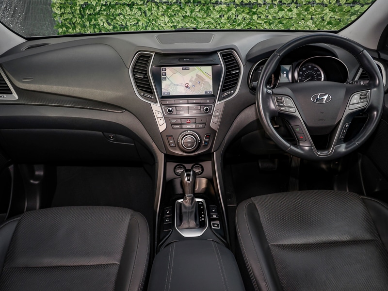 Used Hyundai Santa Fe 2018 for sale - 76471779: Photo 5