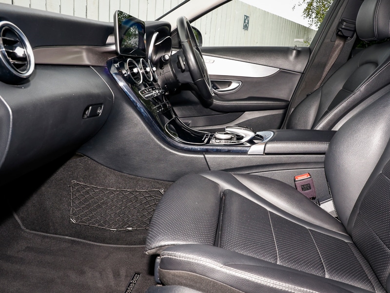 Used Mercedes-Benz C-Class 2019 for sale - 76116438: Photo 2