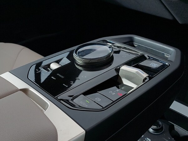 Used BMW iX 2022 for sale - 76071361: Photo 10