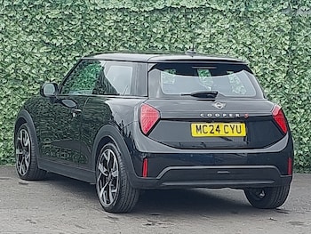 Used MINI Cooper 2024 for sale - 79207948: Photo