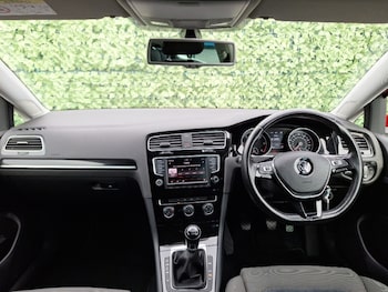 Used Volkswagen Golf 2015 for sale - 76451178: Photo