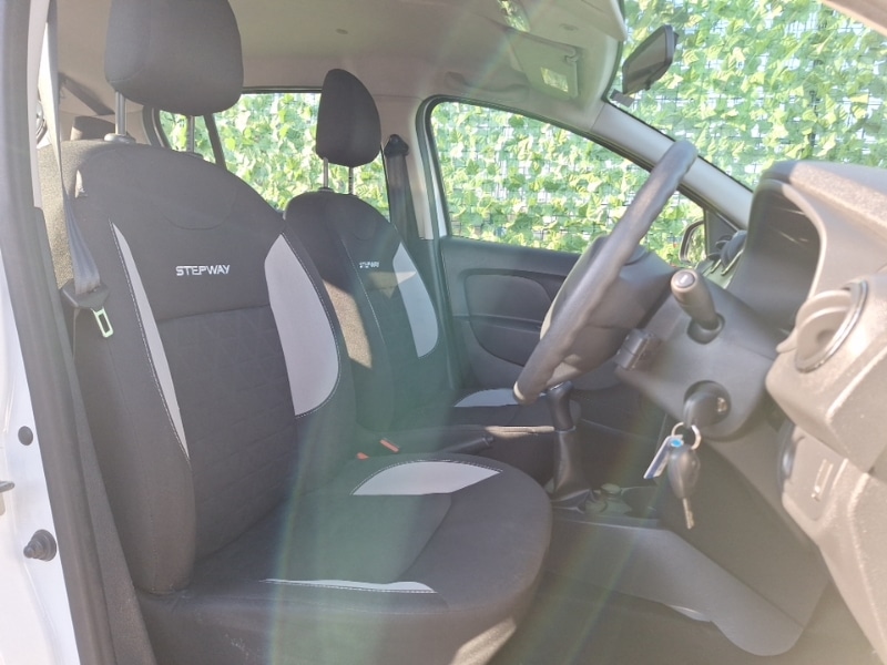 Used Dacia Sandero Stepway 2015 for sale - 77969435: Photo 11