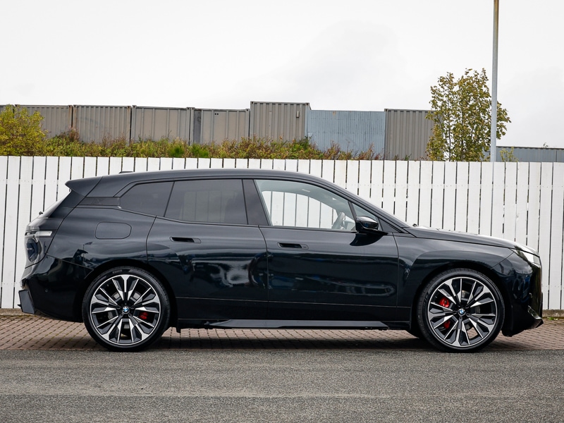 Used BMW iX 2025 for sale - 76331921: Photo 2