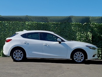 Used Mazda Mazda3 2017 for sale - 78704123: Photo
