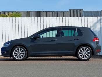 Used Volkswagen Golf 2019 for sale - 74882785: Photo