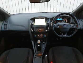 Used Ford Focus 2017 for sale - 78203056: Photo