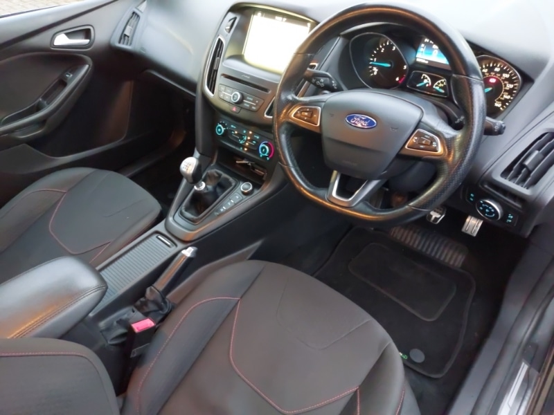 Used Ford Focus 2017 for sale - 78203056: Photo 7