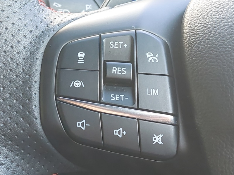 Used Ford Focus 2023 for sale - 77838023: Photo 18