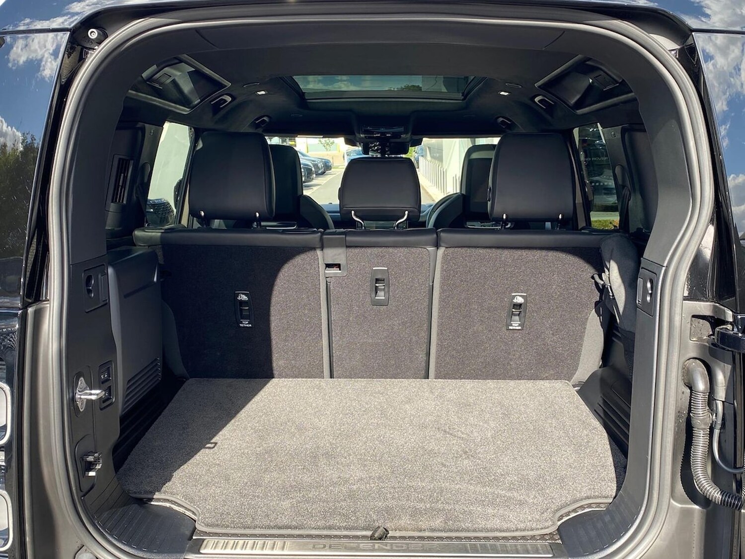Used Land Rover Defender 2025 for sale - 77487832: Photo 10