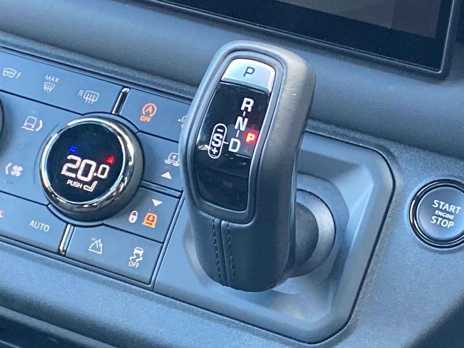 Used Land Rover Defender 2025 for sale - 77487832: Photo 13