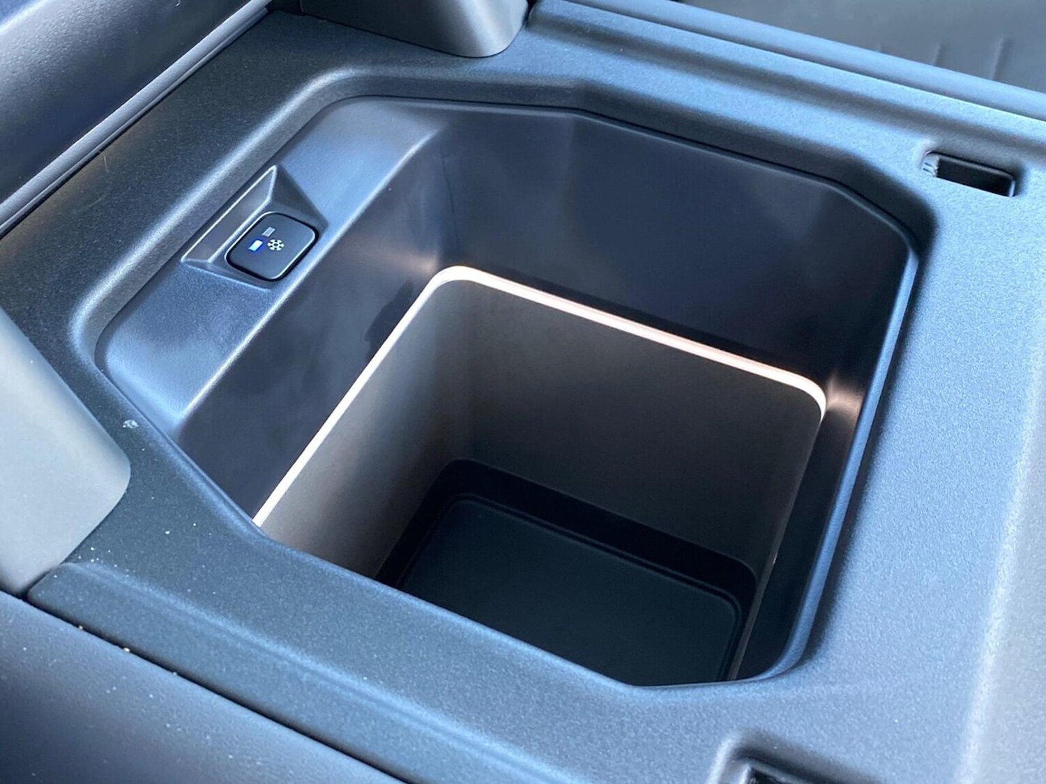 Used Land Rover Defender 2025 for sale - 77487832: Photo 36