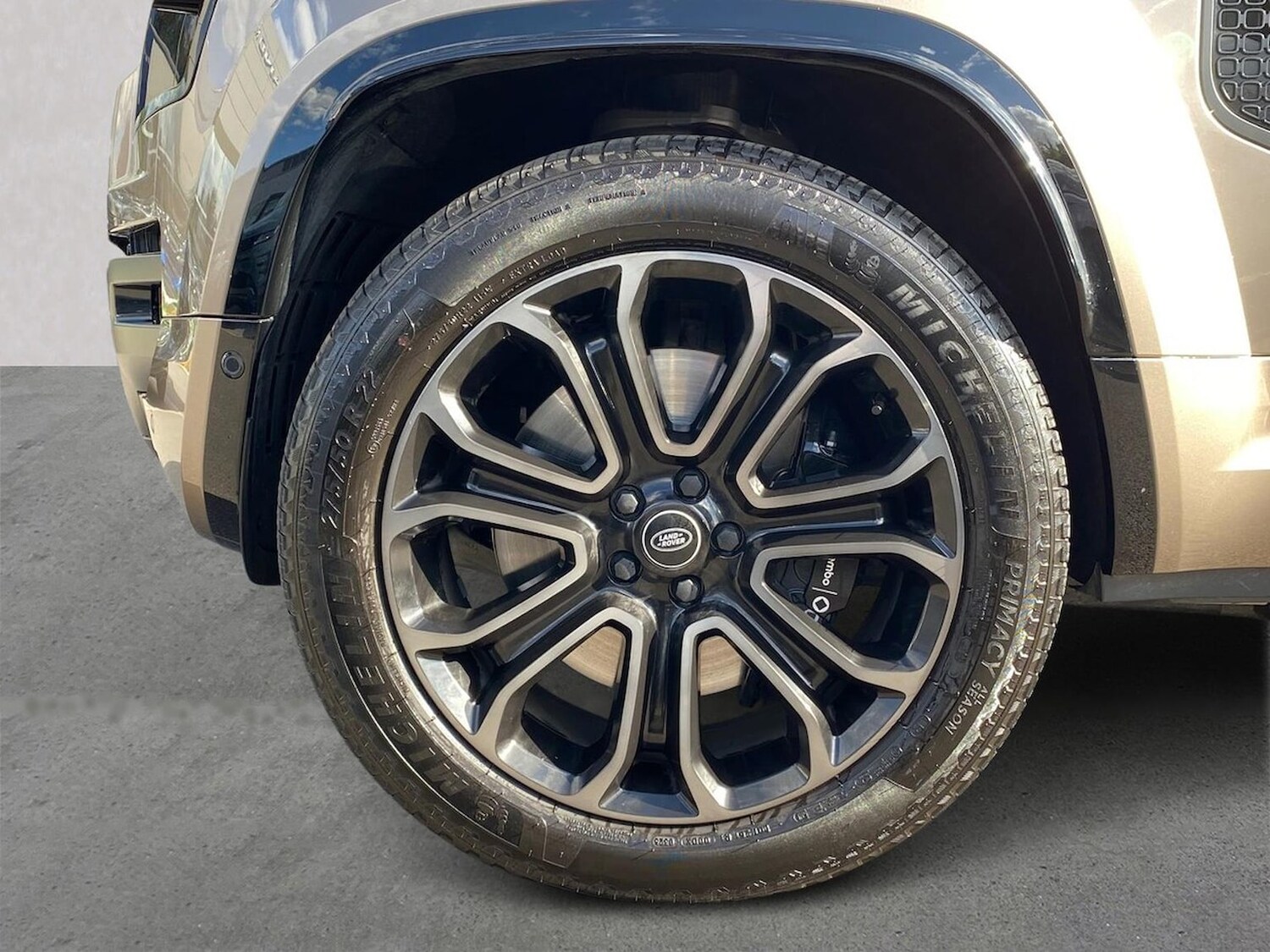 Used Land Rover Defender 2025 for sale - 77487832: Photo 8