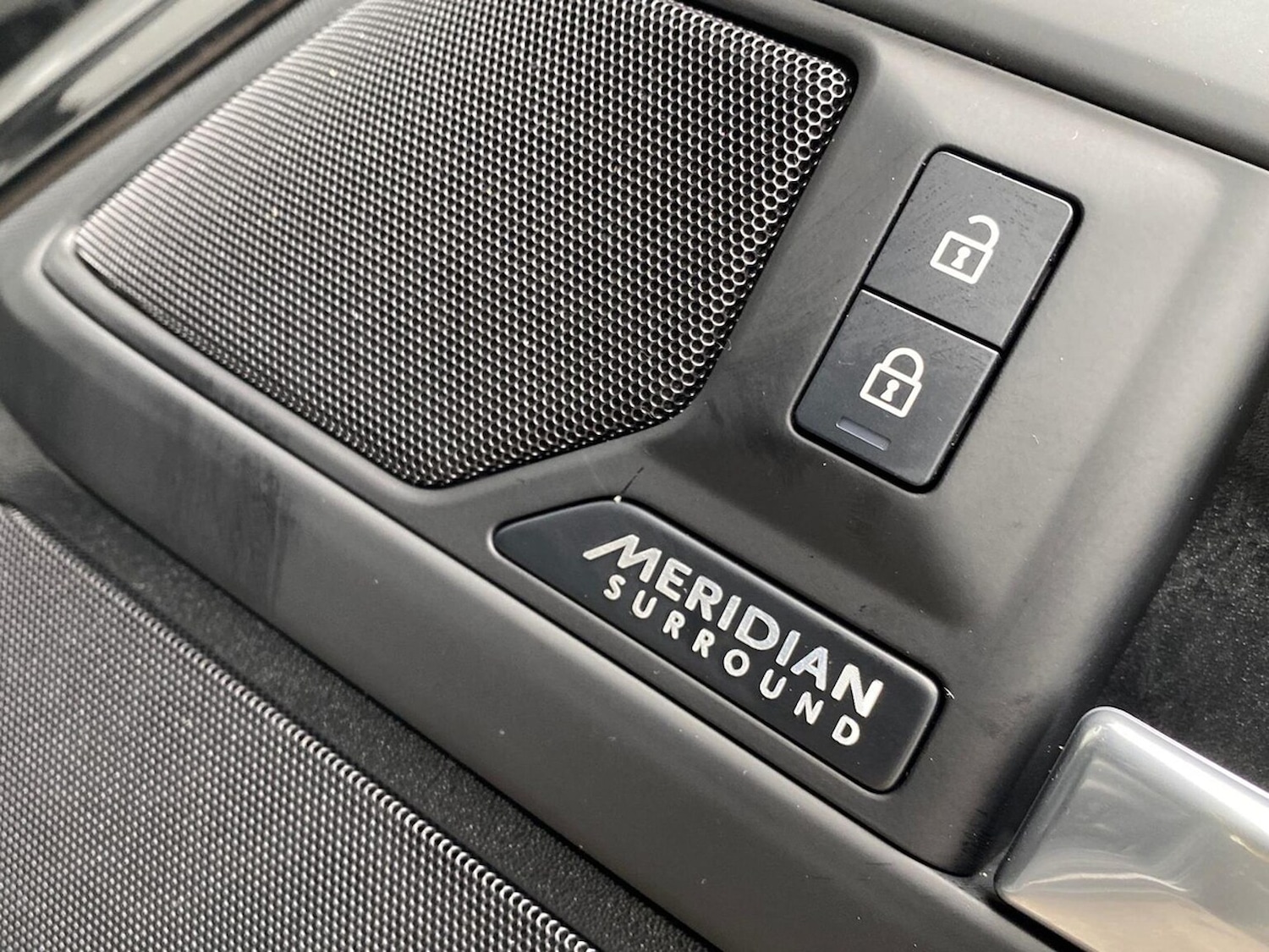 Used Land Rover Defender 2024 for sale - 78026102: Photo 23