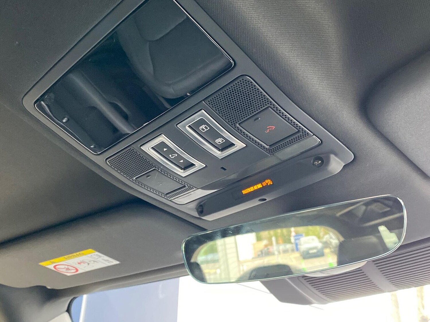 Used Land Rover Defender 2024 for sale - 78026102: Photo 27