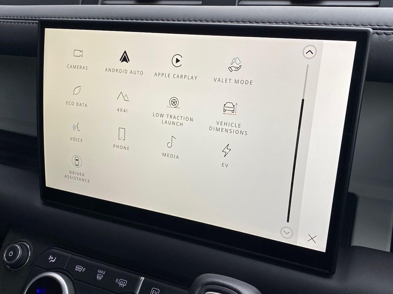 Used Land Rover Defender 2024 for sale - 78026102: Photo 29