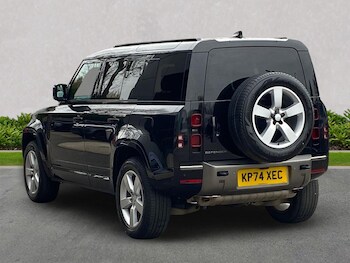 Used Land Rover Defender 2024 for sale - 78026102: Photo