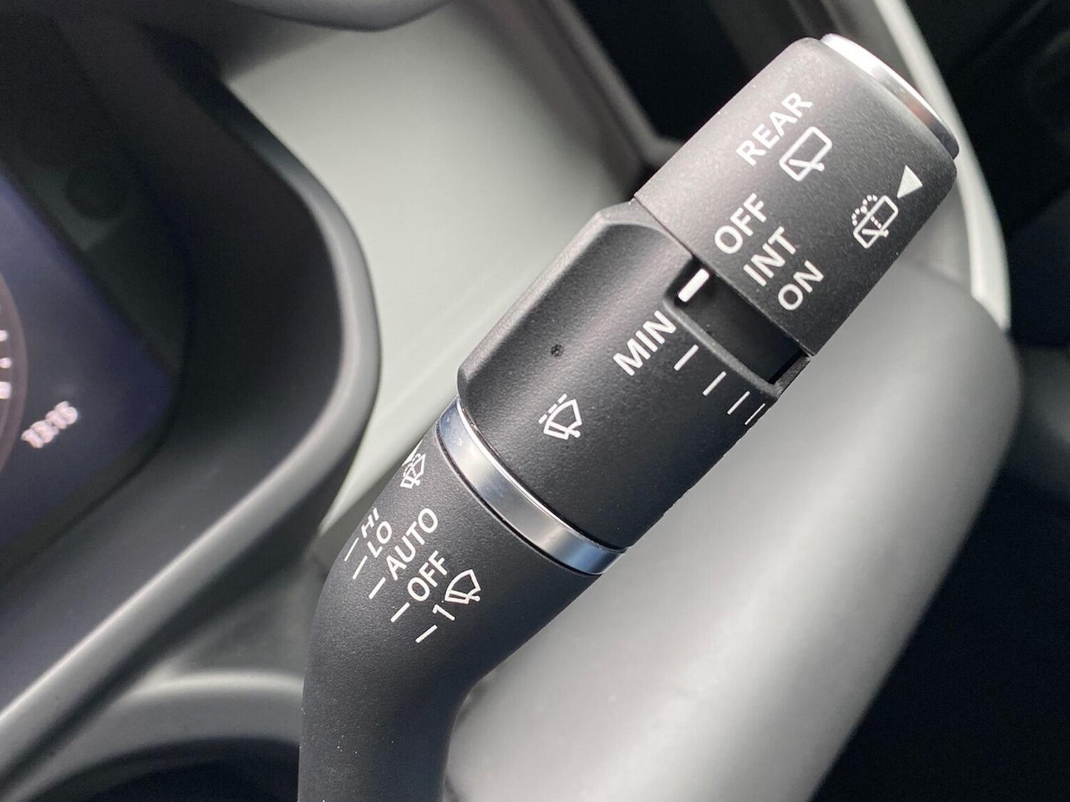 Used Land Rover Defender 2024 for sale - 78026102: Photo 35