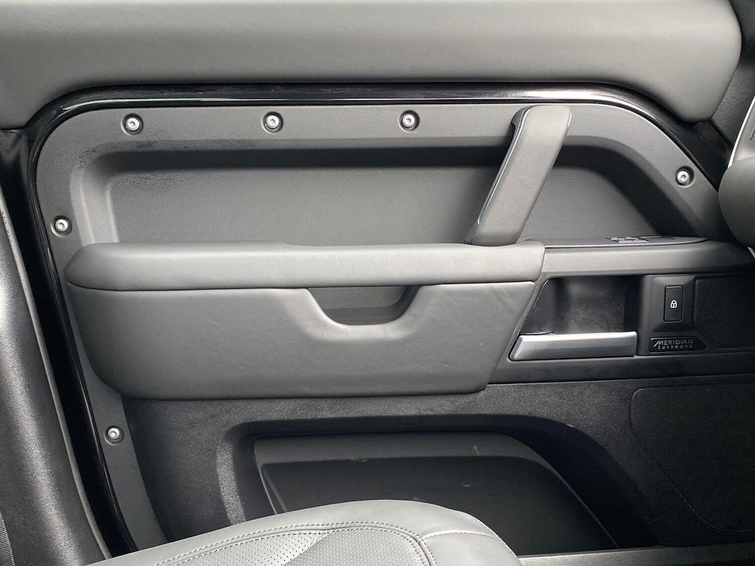 Used Land Rover Defender 2024 for sale - 78026102: Photo 39