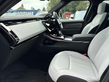 Used Land Rover Range Rover Sport 2024 for sale - 78746571: Photo