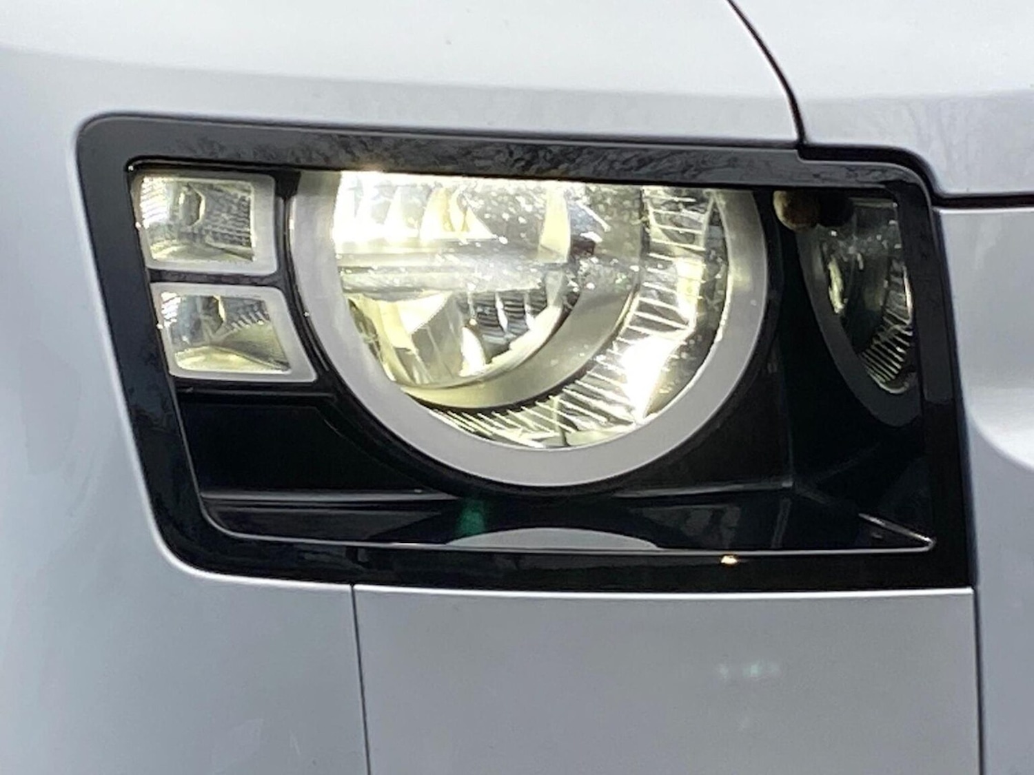 Used Land Rover Defender 2021 for sale - 76879716: Photo 17