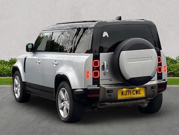 Used Land Rover Defender 2021 for sale - 76879716: Photo