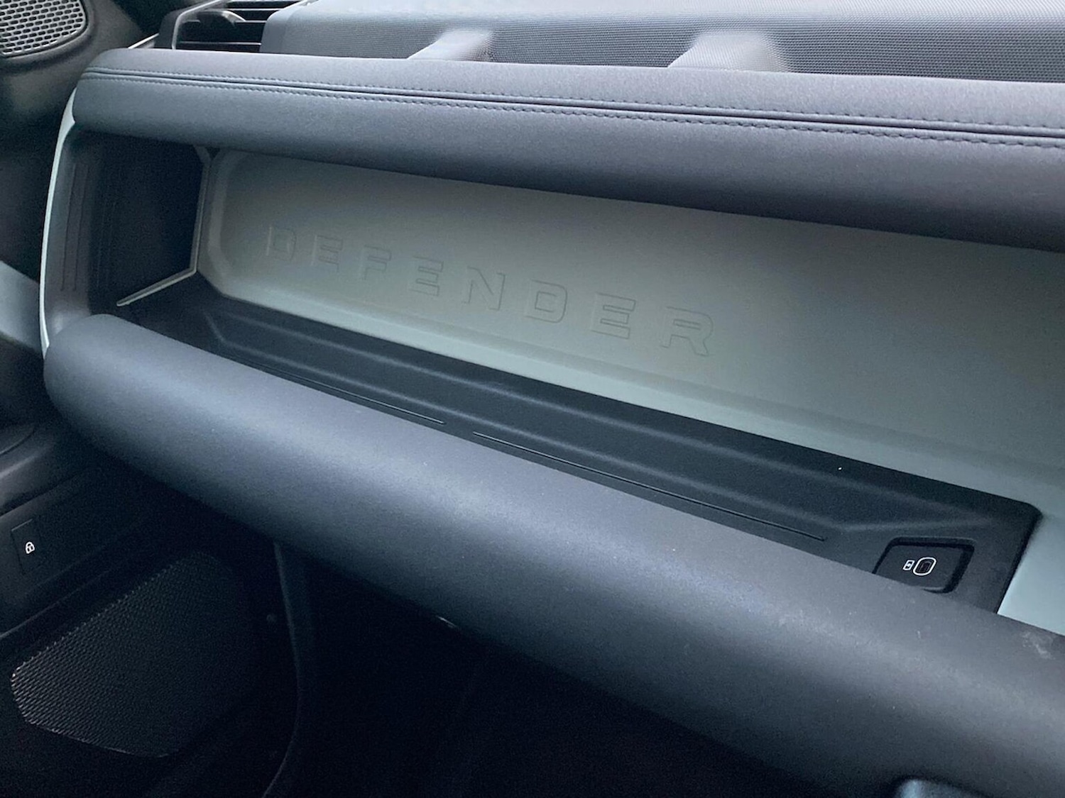 Used Land Rover Defender 2021 for sale - 76879716: Photo 40