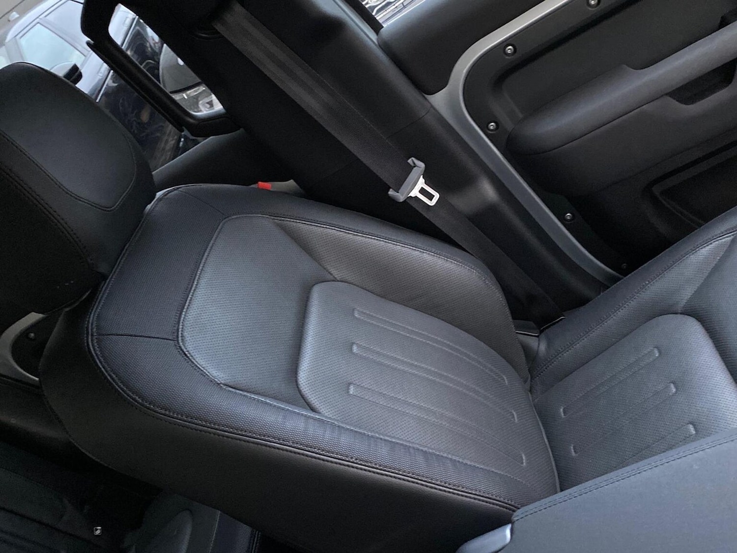 Used Land Rover Defender 2021 for sale - 76879716: Photo 42