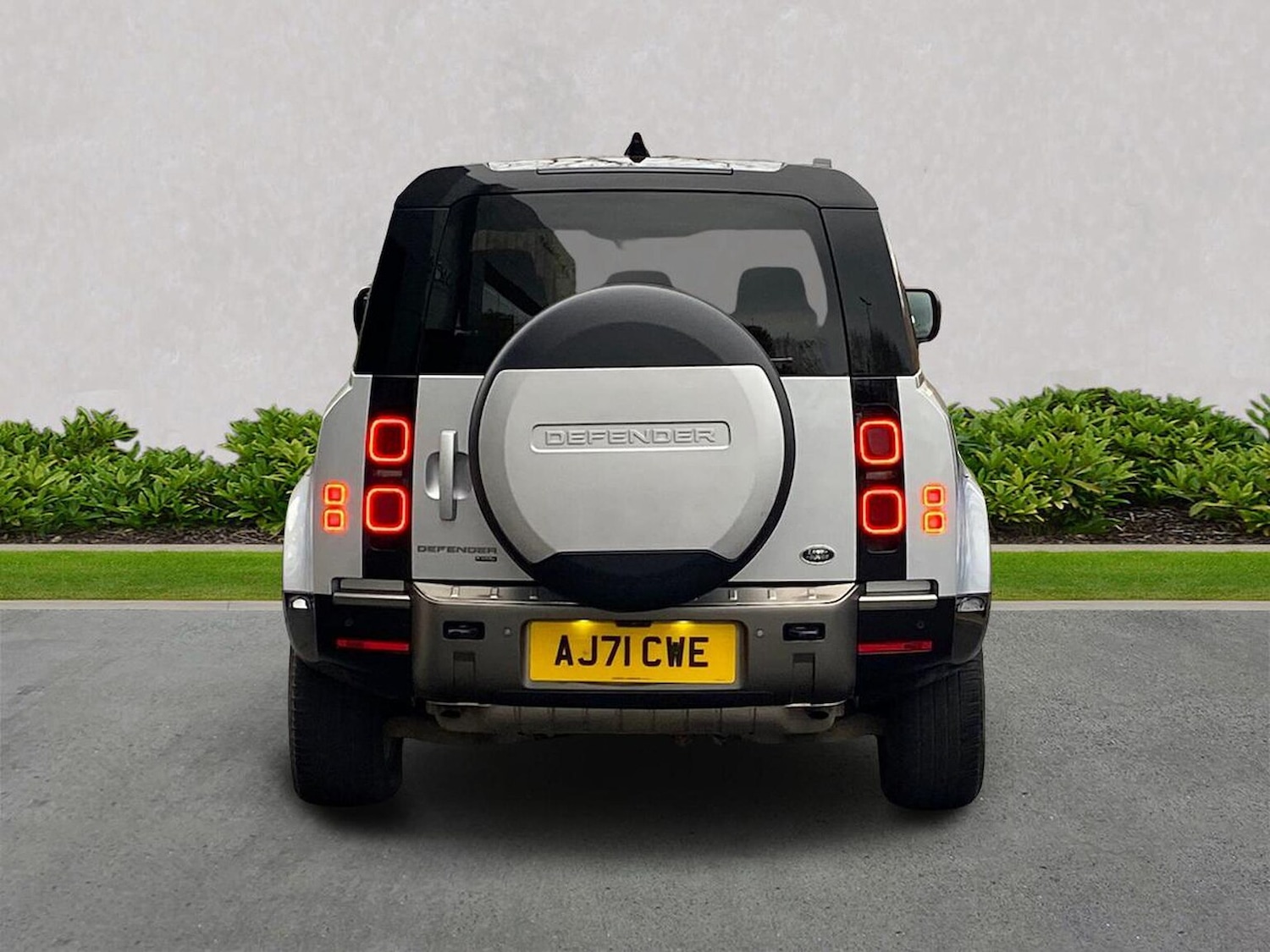 Used Land Rover Defender 2021 for sale - 76879716: Photo 6