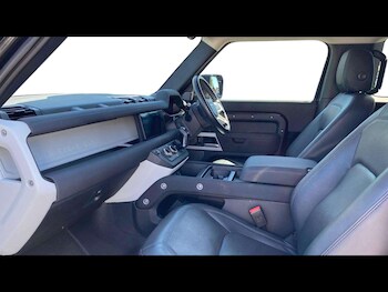 Used Land Rover Defender 2022 for sale - 78438800: Photo