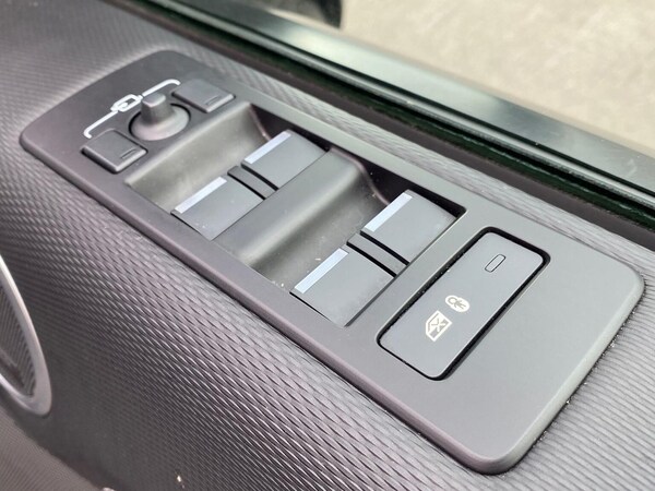 Used Land Rover Discovery 2024 for sale - 76198378: Photo 24