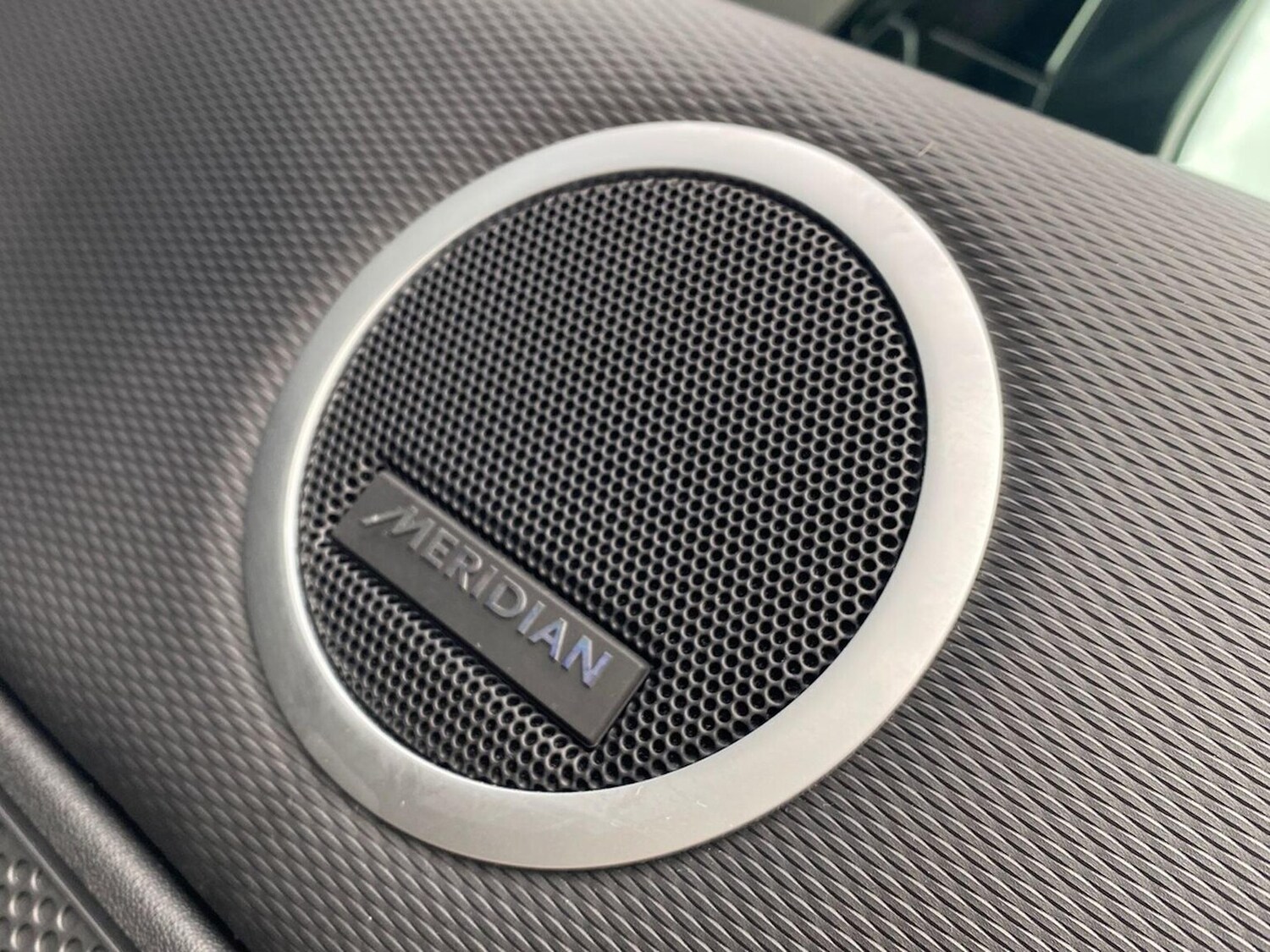 Used Land Rover Discovery 2024 for sale - 76198378: Photo 25