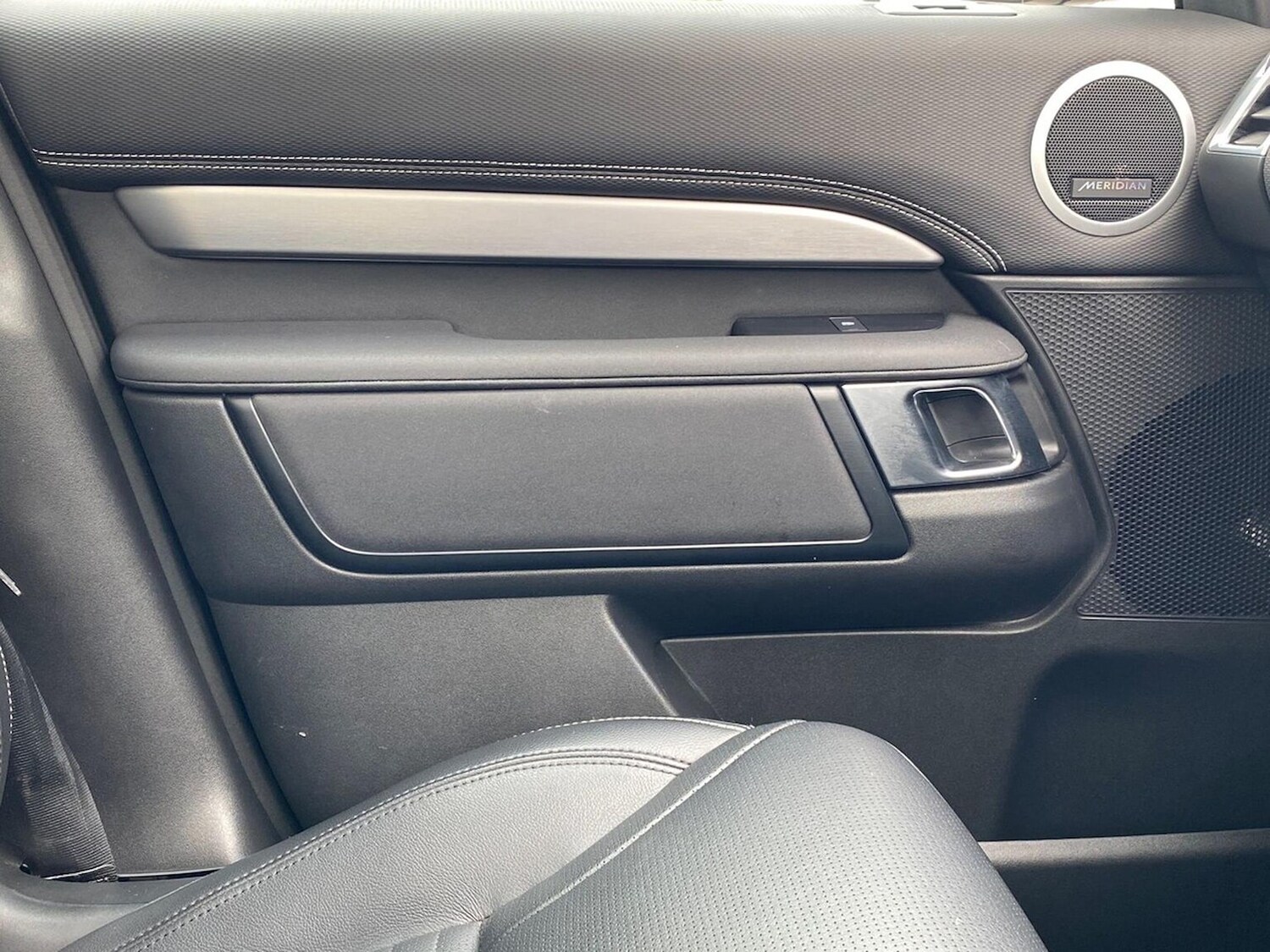 Used Land Rover Discovery 2024 for sale - 76198378: Photo 40