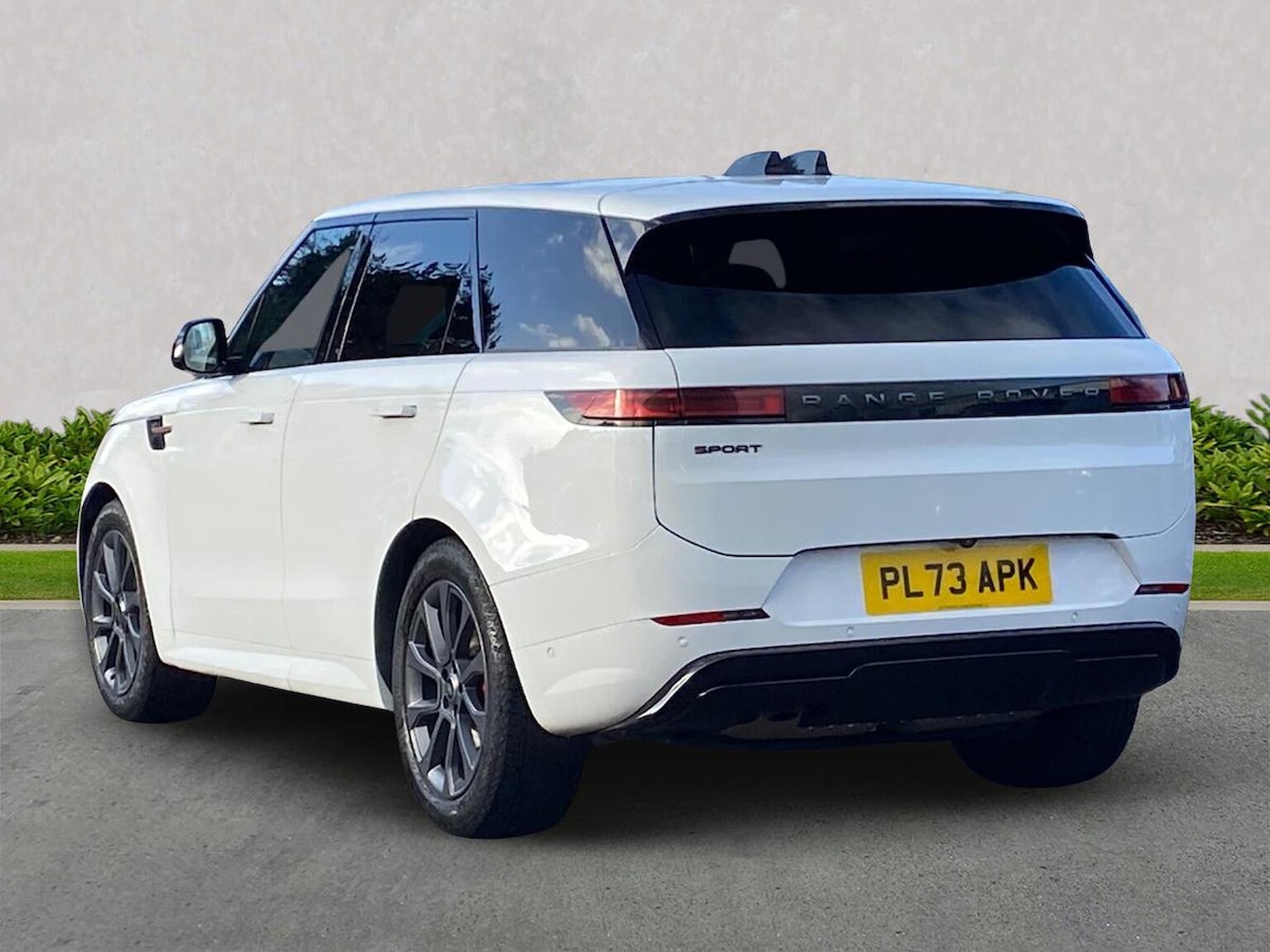 Used Land Rover Range Rover Sport 2023 for sale - 76694622: Photo 2