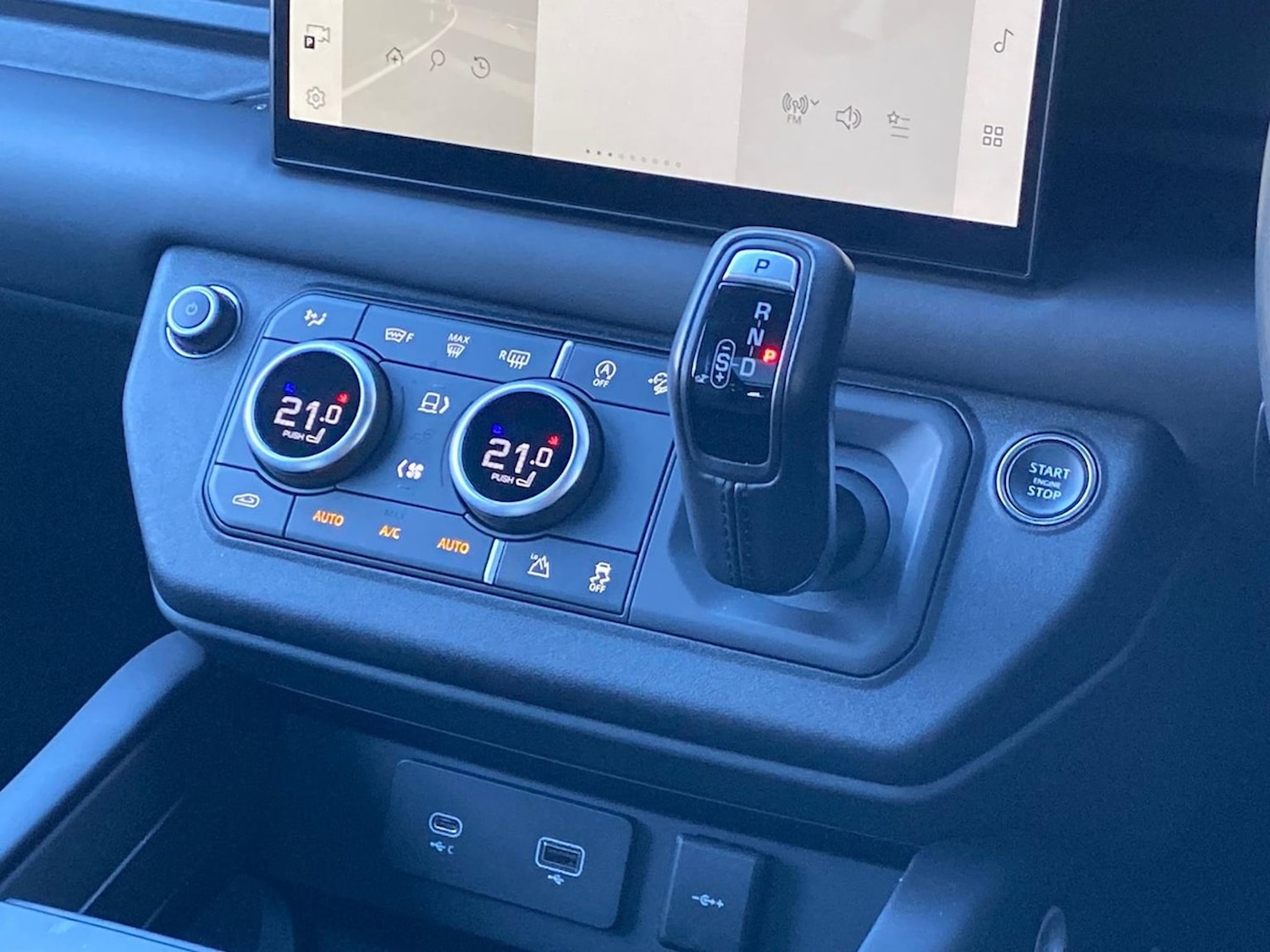 Used Land Rover Defender 2023 for sale - 76906371: Photo 13