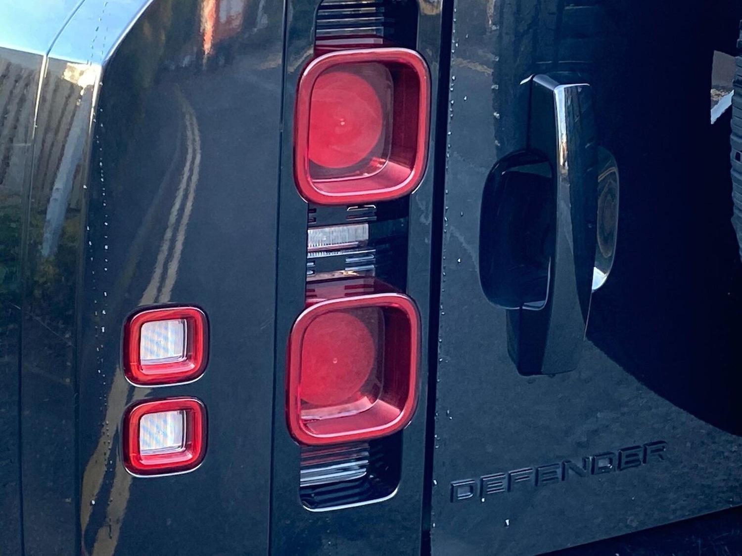 Used Land Rover Defender 2023 for sale - 76906371: Photo 19