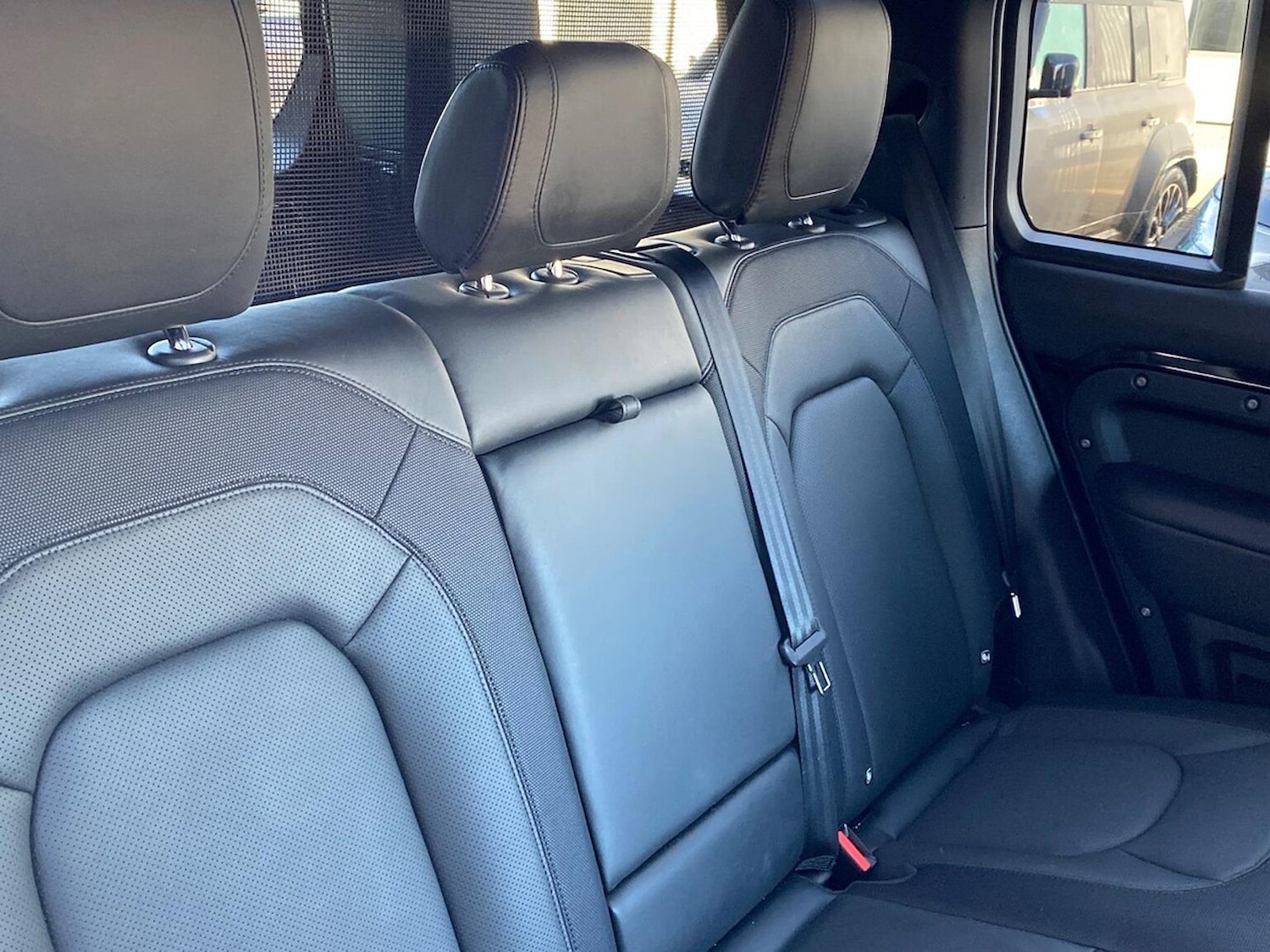 Used Land Rover Defender 2023 for sale - 76906371: Photo 22