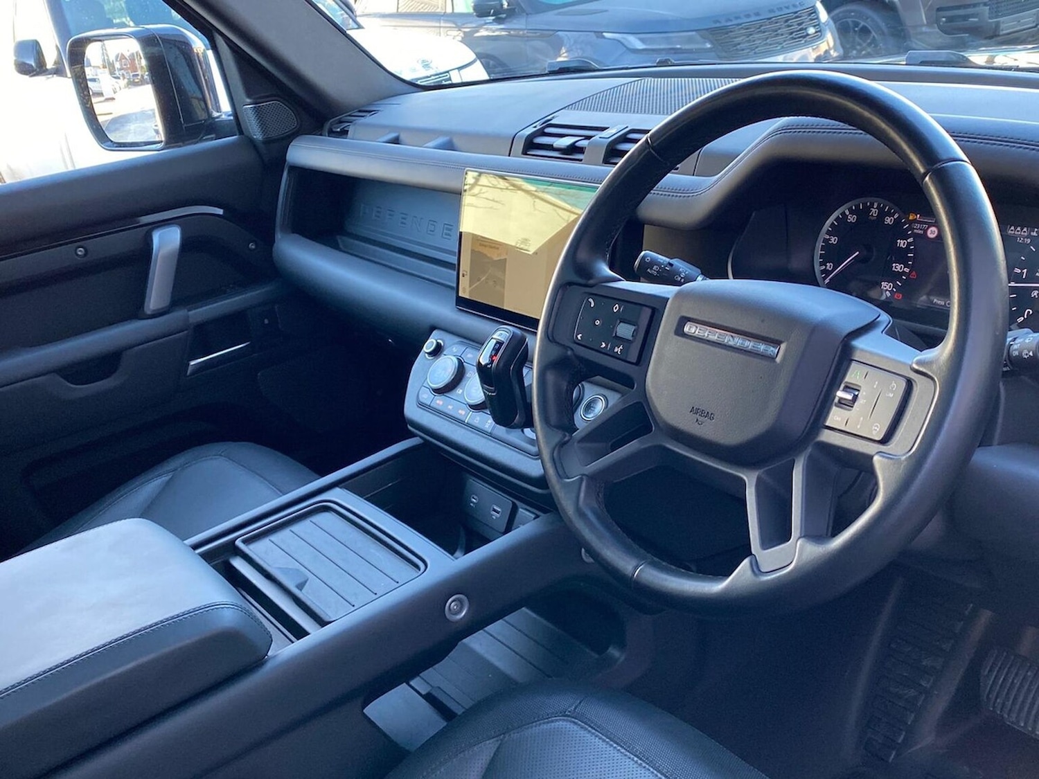 Used Land Rover Defender 2023 for sale - 76906371: Photo 27