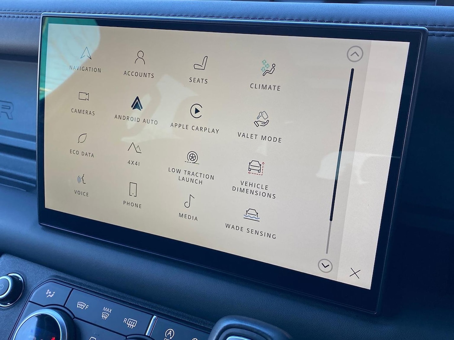 Used Land Rover Defender 2023 for sale - 76906371: Photo 29