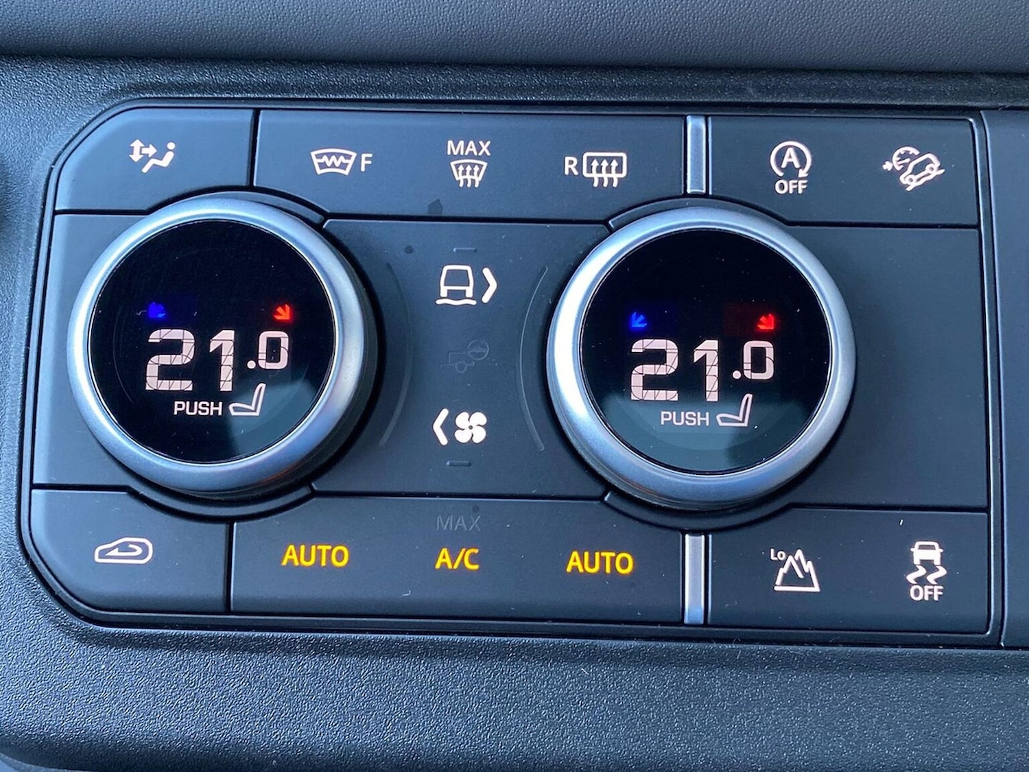 Used Land Rover Defender 2023 for sale - 76906371: Photo 34