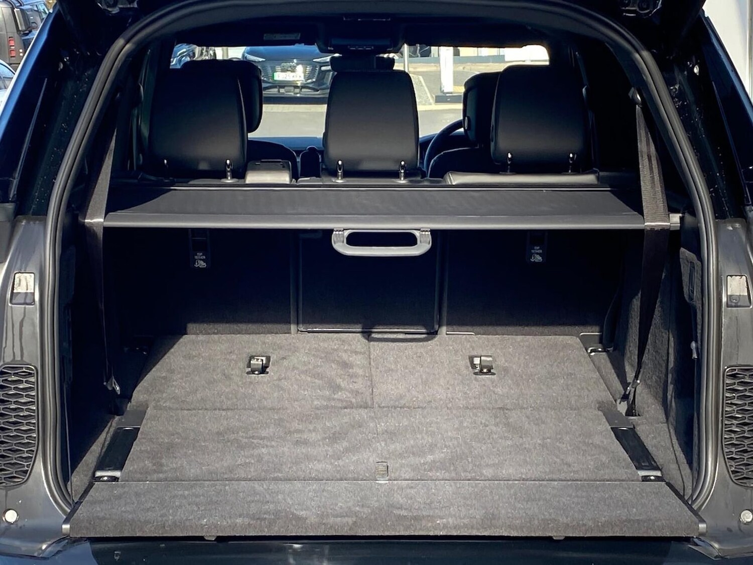 Used Land Rover Discovery 2025 for sale - 78193741: Photo 12