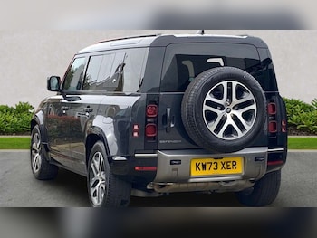 Used Land Rover Defender 2023 for sale - 79500997: Photo