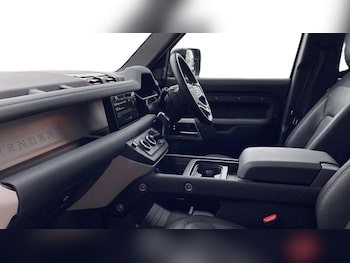 Used Land Rover Defender 2023 for sale - 79500997: Photo