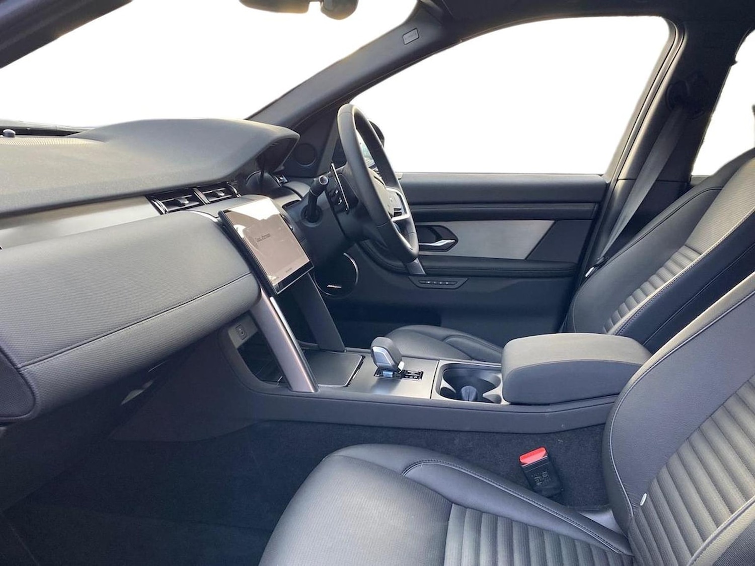 Used Land Rover Discovery Sport 2025 for sale - 77487787: Photo 3