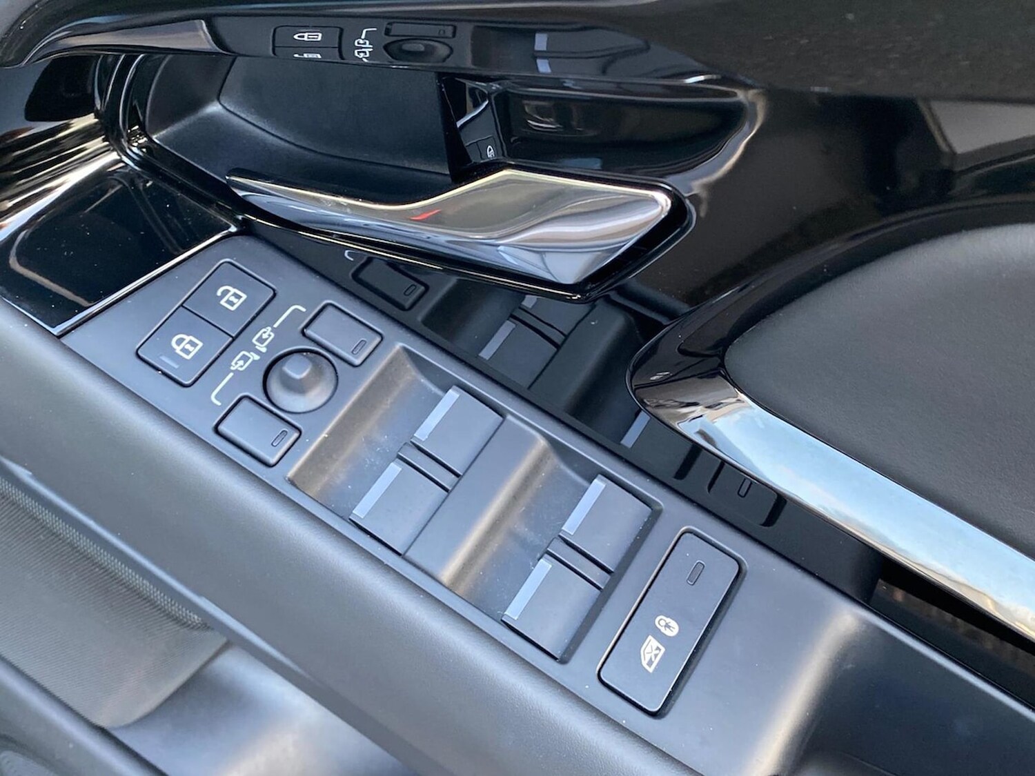 Used Land Rover Range Rover Evoque 2025 for sale - 77487836: Photo 22