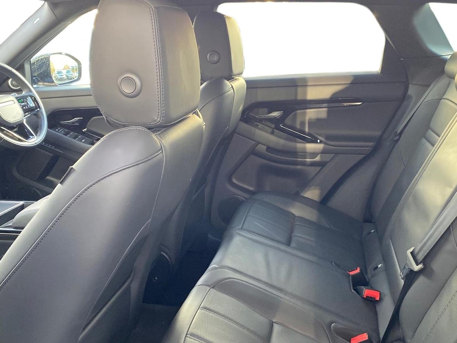 Used Land Rover Range Rover Evoque 2025 for sale - 77487836: Photo 4