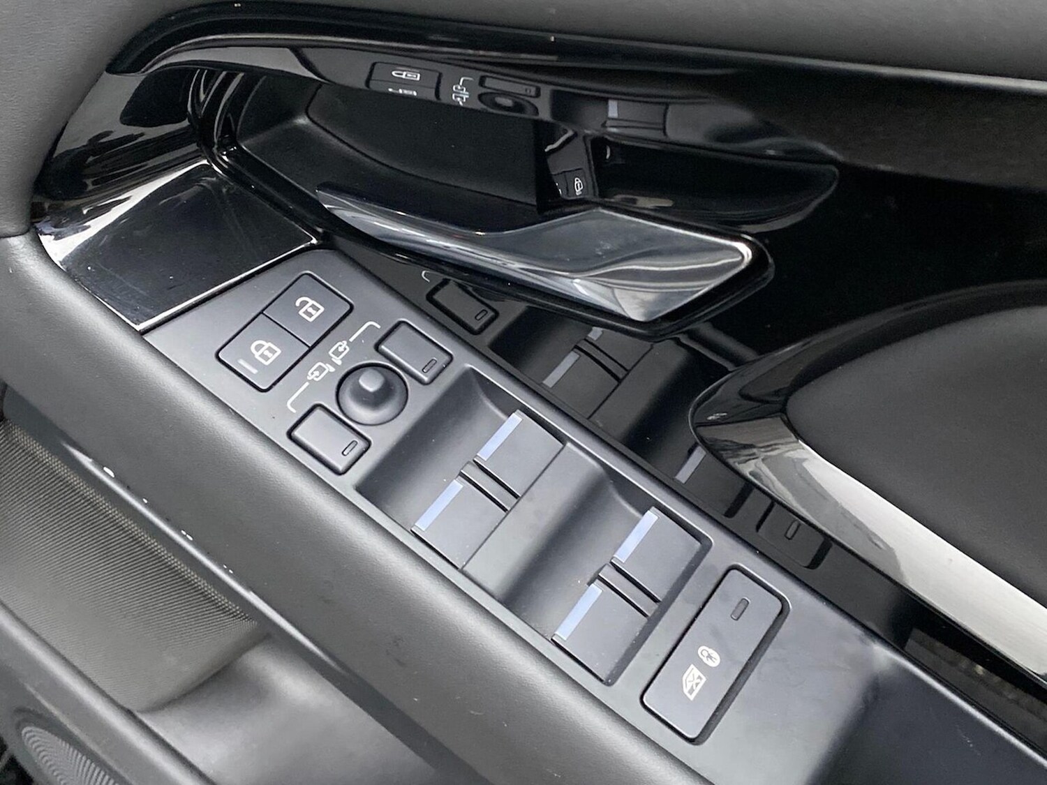 Used Land Rover Range Rover Evoque 2024 for sale - 77487734: Photo 24