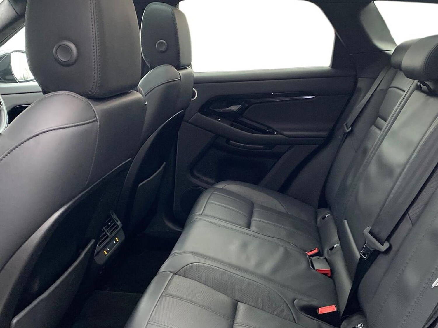 Used Land Rover Range Rover Evoque 2024 for sale - 77487734: Photo 4