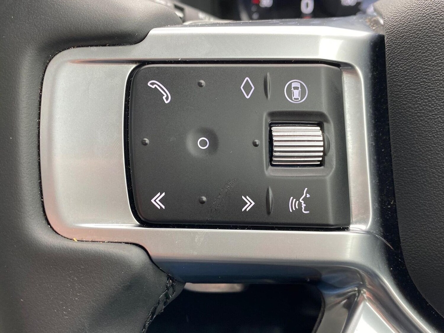 Used Land Rover Discovery 2025 for sale - 78193754: Photo 38