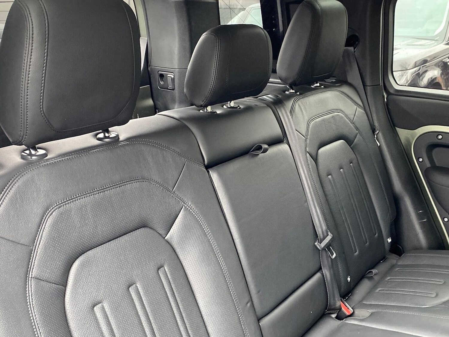 Used Land Rover Defender 2021 for sale - 78107994: Photo 46